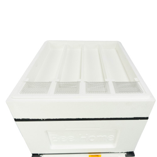 Bienenbeute aus Styropor  Zander  mit einem hohen hygienischen Boden für vier Bienenfamilien BeeHome unbemalt