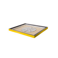 Distantring aus Styropor,  Faserplatte mit installierten Bienenflücht Bee Home bemalt gelb